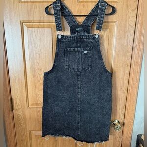 Wild fable jumper size large